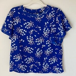 Liz Claiborne Career Petite Floral Print Blue Blouse Short Sleeved Women’s Small